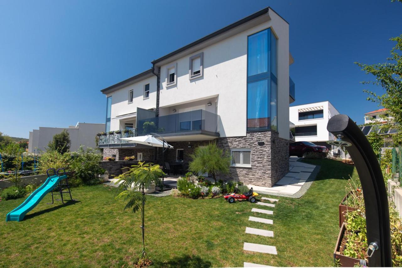 Apartment Odore Di Mare With Beautiful Garden Krk Town Zewnętrze zdjęcie