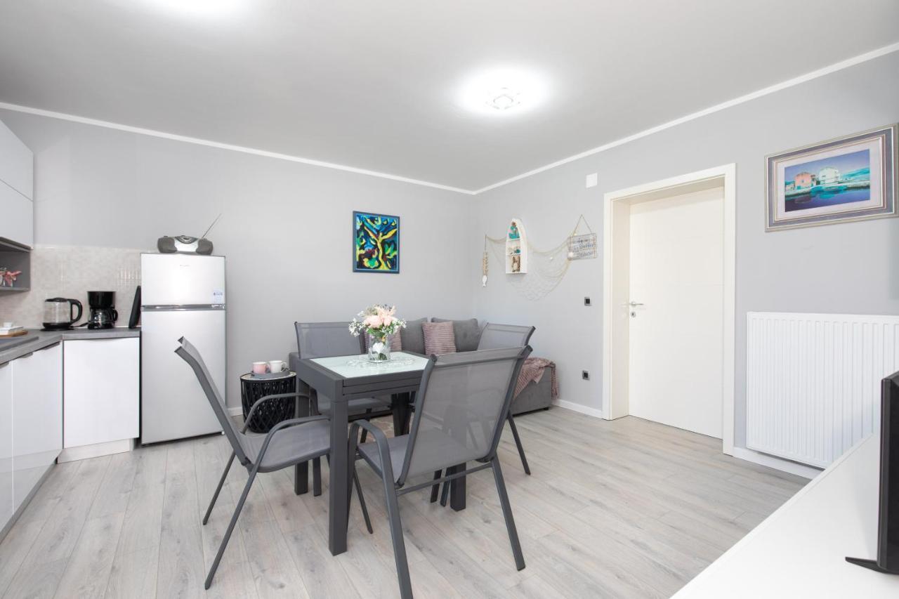 Apartment Odore Di Mare With Beautiful Garden Krk Town Zewnętrze zdjęcie