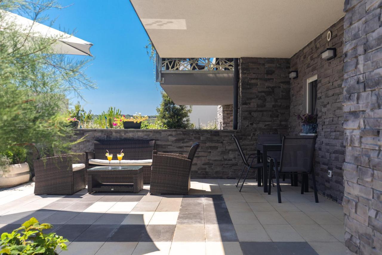 Apartment Odore Di Mare With Beautiful Garden Krk Town Zewnętrze zdjęcie