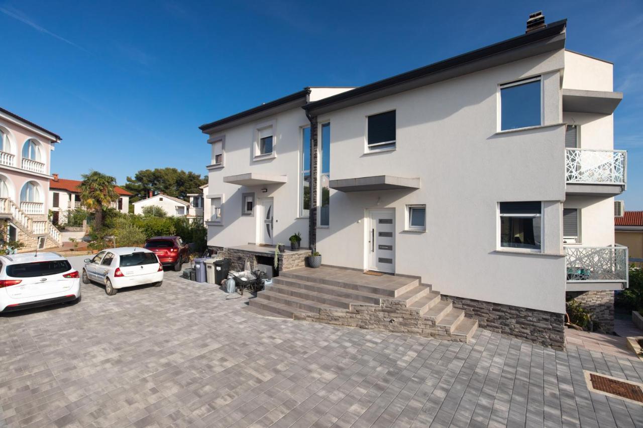 Apartment Odore Di Mare With Beautiful Garden Krk Town Zewnętrze zdjęcie